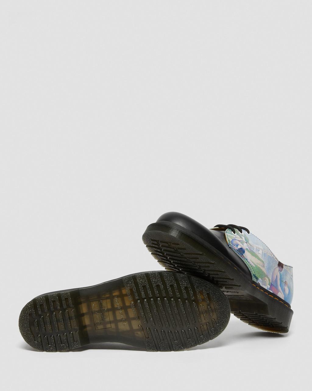 The National Gallery 1461 Bathers Shoes