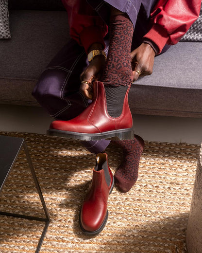 2976 Classic Calf Leather Chelsea Boots